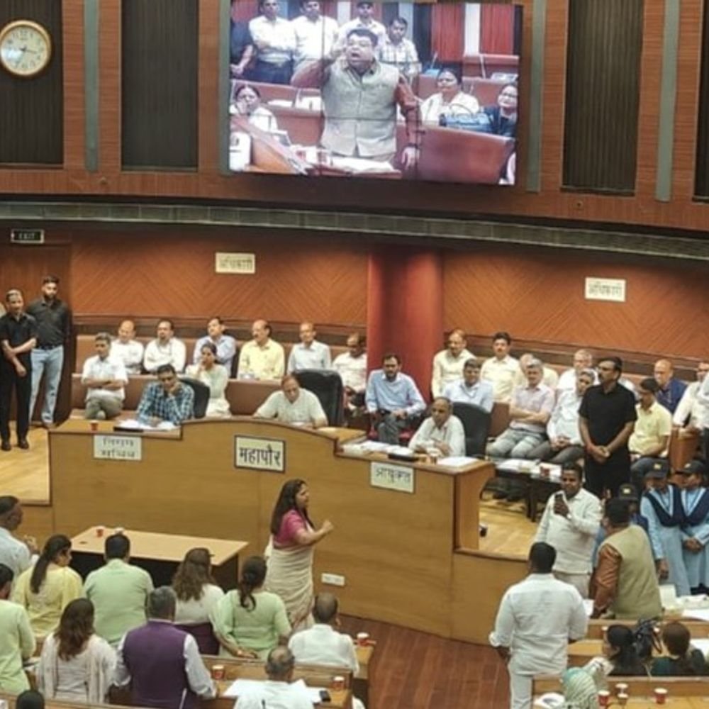 एमसीडी सदन में स्वच्छता और जलभराव पर घमासान:सत्ता पक्ष ने गिनाईं तैयारियां, विपक्ष ने मांगे जवाब, सुरक्षा मुद्दों पर जवाबदेही का सवाल उठाया