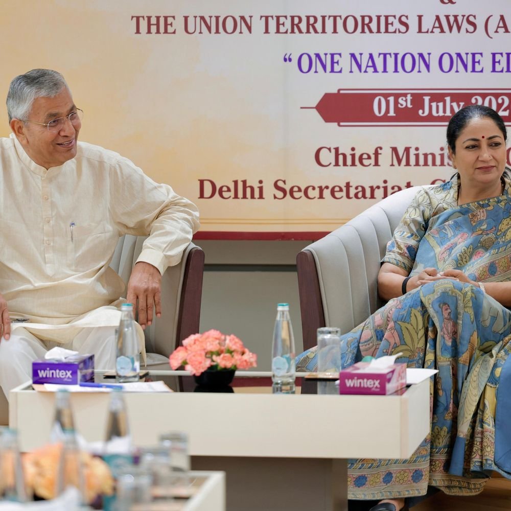 वन नेशन-वन इलेक्शन पर दिल्ली सरकार देगी सुझाव:प्रशासनिक प्रभाव पर मंथन, सीएम रेखा गुप्ता ने जेपीसी प्रतिनिधिमंडल का किया स्वागत